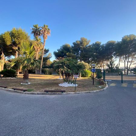 Appartement Face Mer Et Port Santa Lucia Climatise Et Wifi Saint-Raphaël Extérieur photo