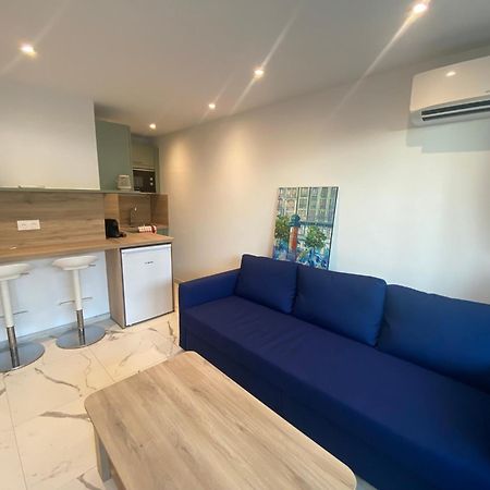 Appartement Face Mer Et Port Santa Lucia Climatise Et Wifi Saint-Raphaël Extérieur photo