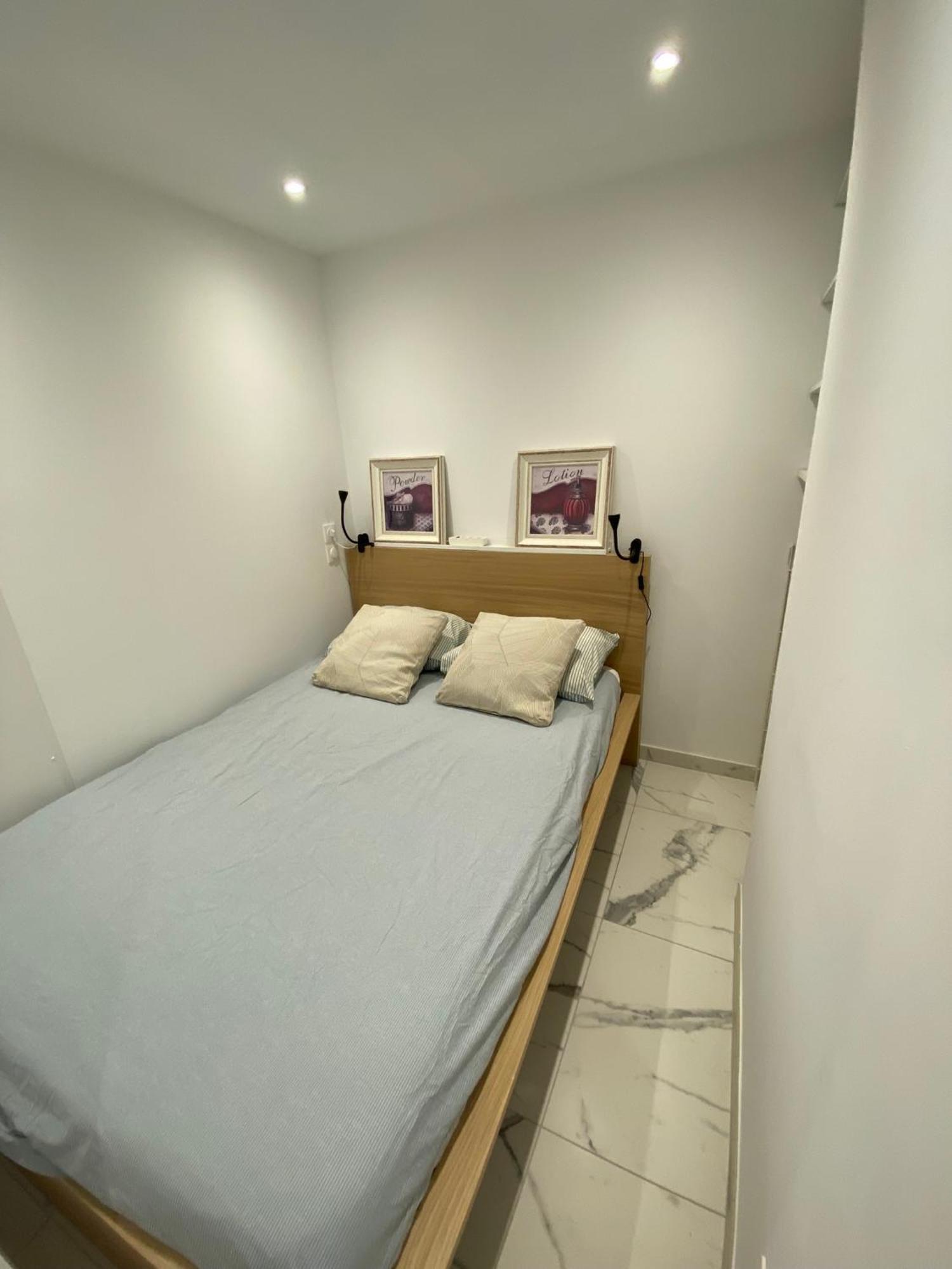 Appartement Face Mer Et Port Santa Lucia Climatise Et Wifi Saint-Raphaël Extérieur photo
