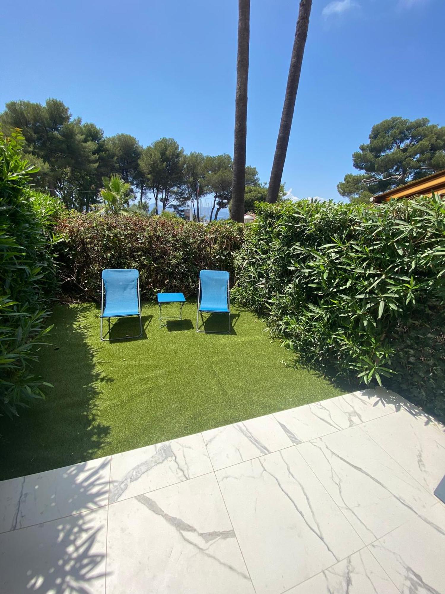 Appartement Face Mer Et Port Santa Lucia Climatise Et Wifi Saint-Raphaël Extérieur photo